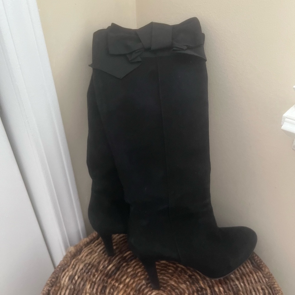 Kate spade knee high suede boots with grosgrain bow - size 7